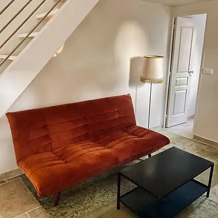 Charmante Dependance 아파트 *