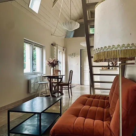 Charmante Dependance Apartment *